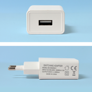 Alternative view of Kucni punjac 2.1A bez kabla CE beli